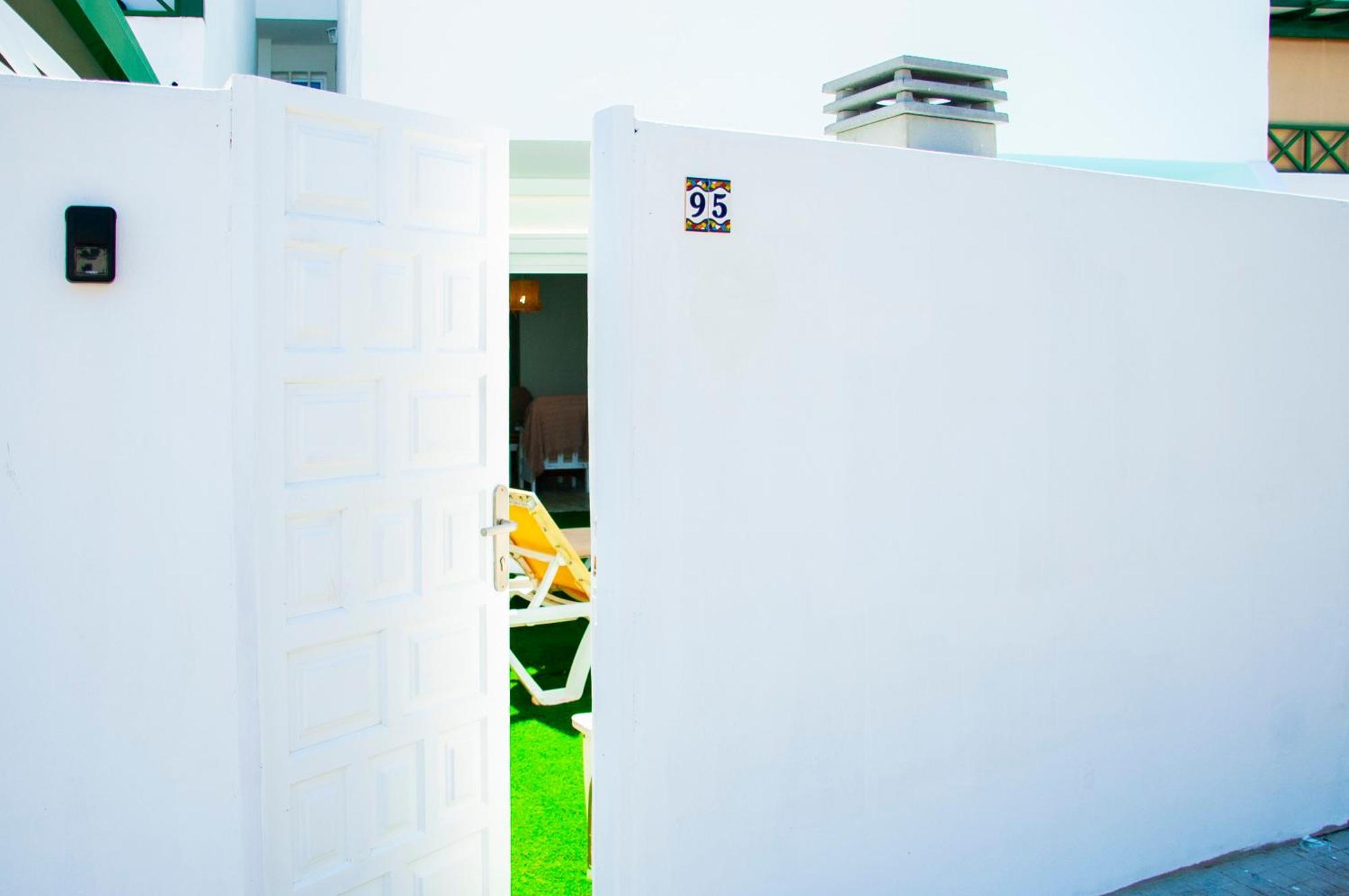 Vibesol Pool Heated House Apartment Playa Honda  Exterior photo